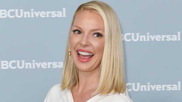 Katherine Heigl Ditches Her Blonde Locks & Debuts Dark Brown Hair – See Makeover