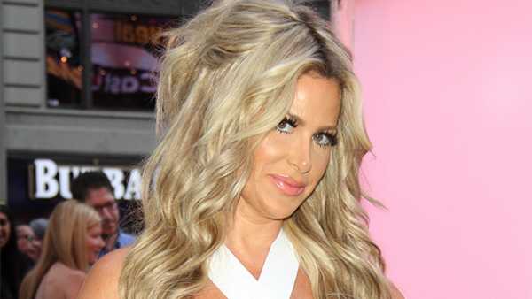 Kim Zolciak Fires Back After She’s Accused Of Letting Daughter, 5, Wear Makeup: ‘Stop Reaching’ 