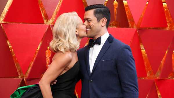 Kelly Ripa & Mark Consuelos: Relive The Couple’s Most Romantic PDA Moments On Her 49th Birthday