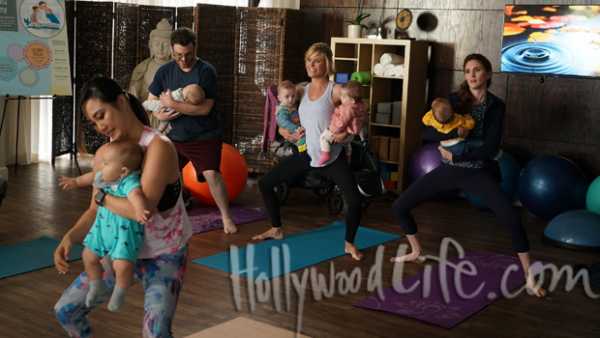 ‘Modern Family’ Exclusive Photos: Claire Juggles The Twins At Yoga Class