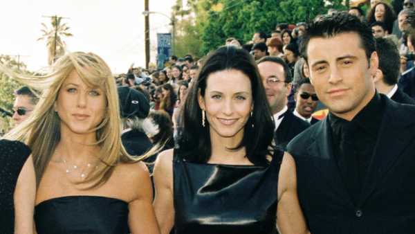 Jennifer Aniston, Courteney Cox & Matt LeBlanc Enjoy Mini ‘Friends’ Reunion Together — See Pic