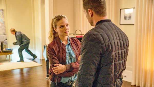 ‘Chicago P.D.’ Boss Teases ‘Romantic Undercurrent’ For Upstead, The Arrival Of A New Cop & More