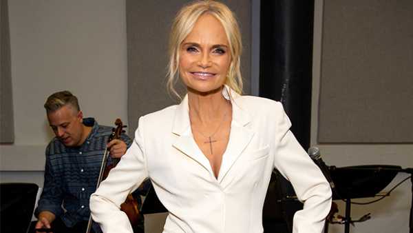 Kristin Chenoweth Reveals She Wants Her Broadway Shows To Allow Fans To ‘Know Me Better’