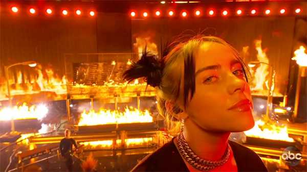 Billie Eilish Delivers Blazing Performance Of ‘All The Good Girls Go To Hell’ At 2019 AMAs