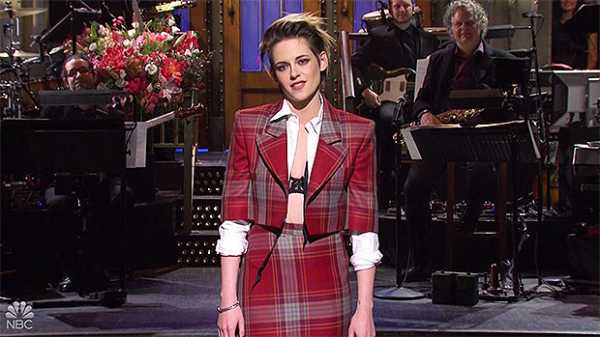 Kristen Stewart Returns To ‘SNL’ & Slayed In Skits With Kate McKinnon, Aidy Bryant & More!