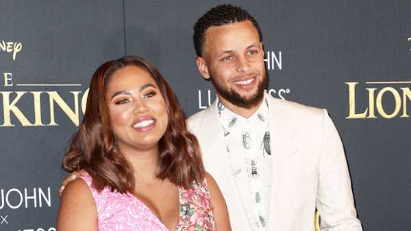 Ayesha & Steph Curry Pose For Sweet Family Photos With All 3 Kids On Thanksgiving