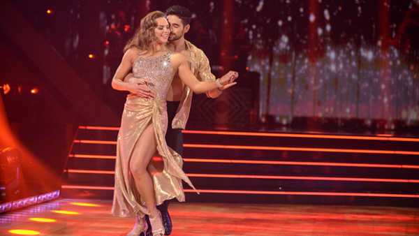 ‘DWTS’ Finale Live Blog: One Finalist Will Be Crowned The New Winner