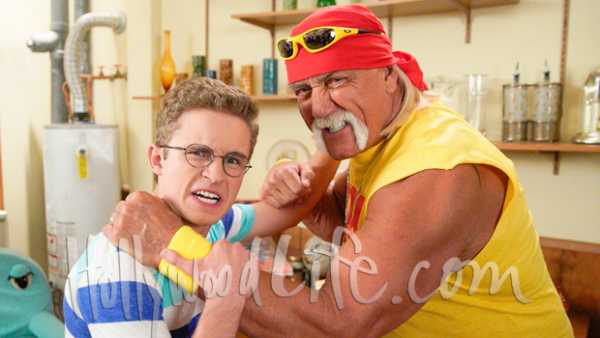 ‘The Goldbergs’ First Look: Hulk Hogan Shows Off His Muscles With Adam & Barry — Pics