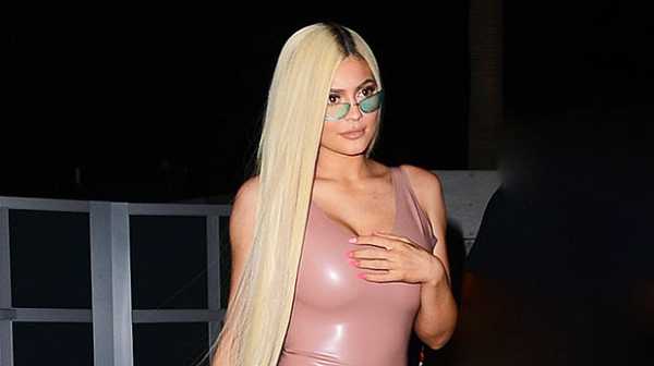 Kylie Jenner Stuns In ‘Thirst Trap’ Lingerie Snap To Celebrate ‘Going Into 2020’ – See Photo