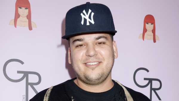 How Kim, Khloe & Rest Of Rob Kardashian’s Family Feels About How ‘He’s Turned A Corner’