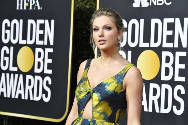 Taylor Swift Wears Giant Floral Dress at the Golden Globes in 2020