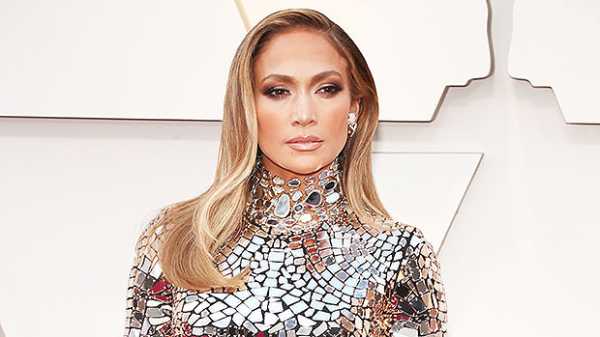 Best Dressed At The 2019 Oscars — Jennifer Lopez, Regina King & More