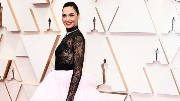 Gal Gadot Sizzles In Black & Pink At The Oscars 2020 — See Her Fierce Look