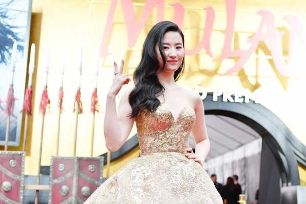 Liu Yifei Wears Giant Gold Elie Saab Gown to LA ‘Mulan’ Premiere