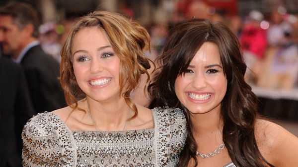 Miley Cyrus & Demi Lovato: Disney Stars Reunite On New Quarantine Talk ...