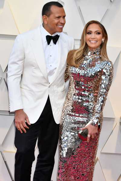 Jennifer Lopez and Alex Rodriguez’s Wedding Delayed – New Date