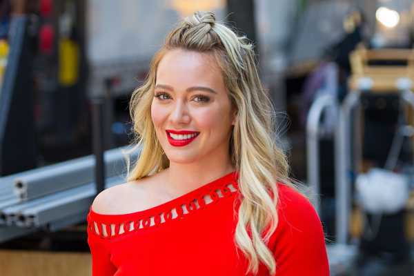 See Hilary Duff’s New Short Aqua Blue Hair