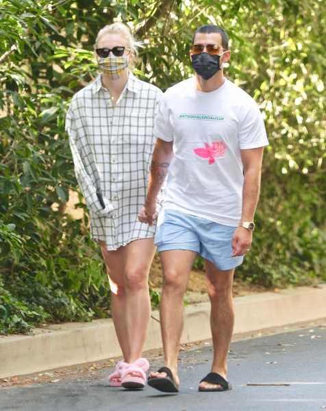 Sophie Turner Went Out in No Pants and Bunny Slippers for a Quarantine Walk With Joe Jonas