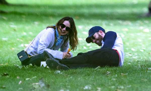 See Photo of Chris Evans and Lily James Happy on Their London Park Date