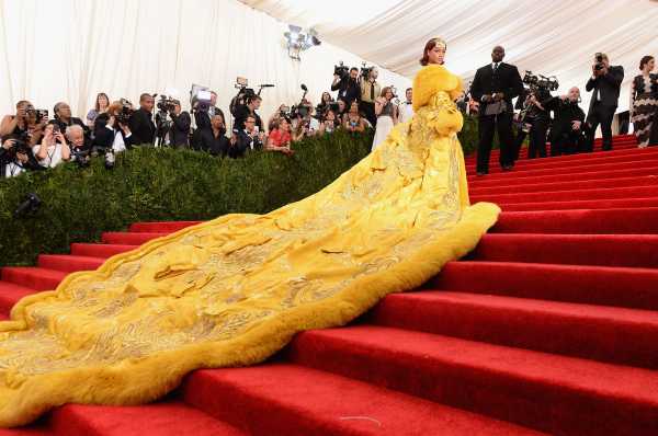 Rihanna Says She Felt Like a ‘Clown’ at 2015 Met Gala