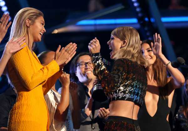 Gigi Hadid Shared Taylor Swift’s Handmade Gift to Her Baby Girl