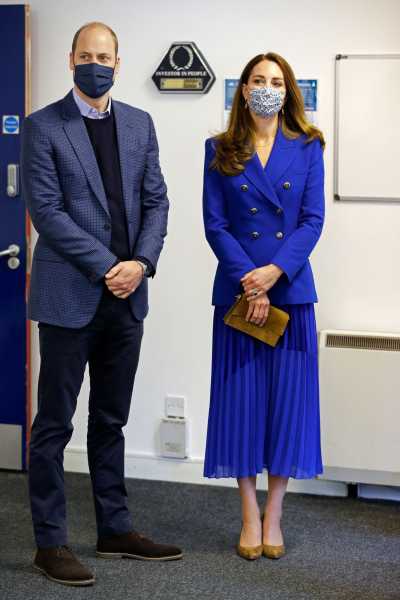 Kate Middleton Wears Royal Blue Blazer and Skirt Like Diana During Scotland Visit