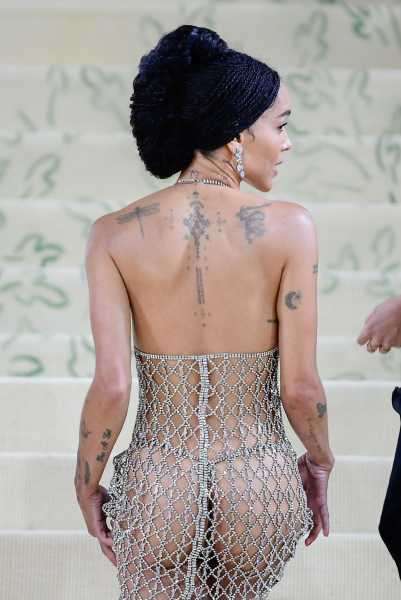 Zoë Kravitz Responds to Critics Of Her Nearly Naked Met Gala Dress