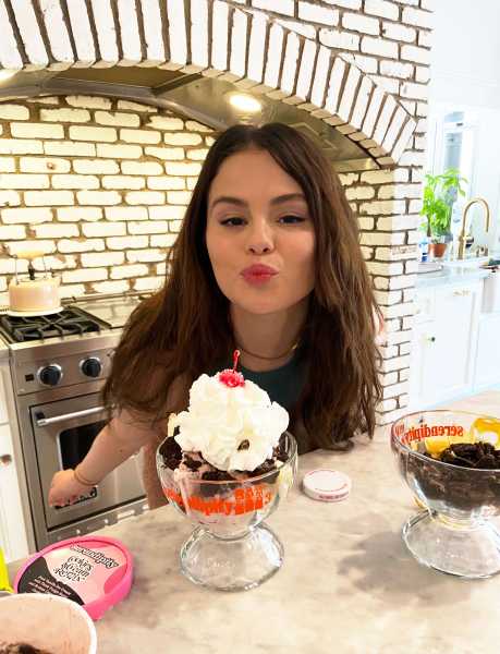 Selena Gomez Serendipity3 Selena Sundae Interview