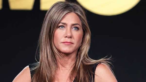 Jennifer Aniston Makes Glamorous ‘Jimmy Kimmel’ Appearance In Black Dress On Met Gala Night