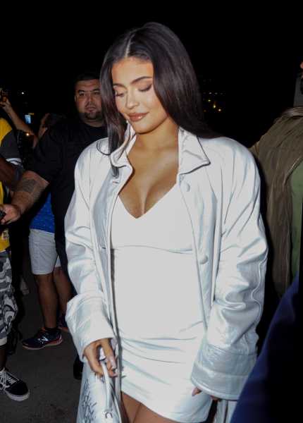 Kylie Jenner’s First NYFW Maternity Look Is a Chic White Mini Dress