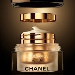 A refillable skincare jar for Sublimage by Chanel