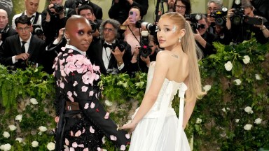 Ariana Grande & Cynthia Erivo Appear in New ‘Wicked’ Behind-the-Scenes Photo