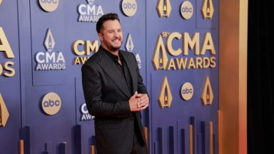 CMA Awards 2024 Winners: Chris Stapleton, Morgan Wallen & More