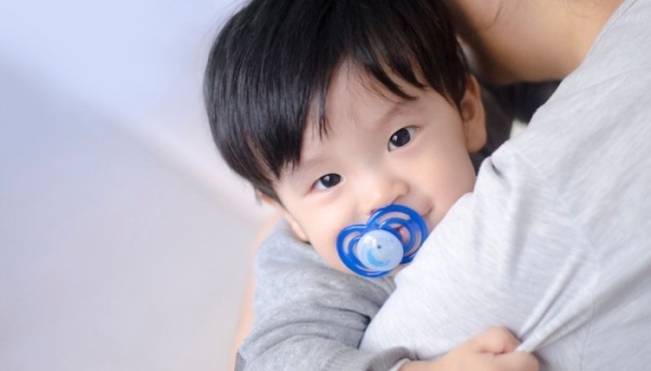 Low birth rate makes South Korea a ’super-aged society’