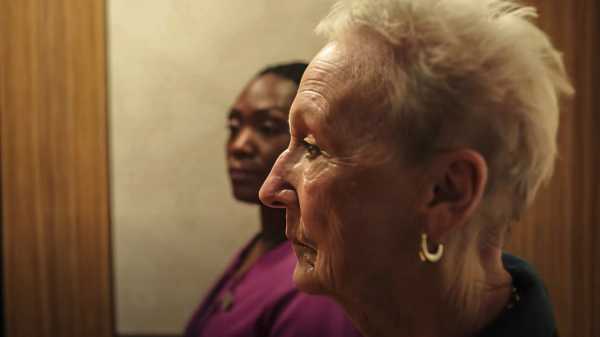 “Familiar Touch” Is an Exquisitely Fragmentary Portrait of Memory Loss