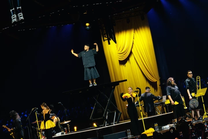 How the costumes were made for the great MONATIK concert at the Sports Palace1