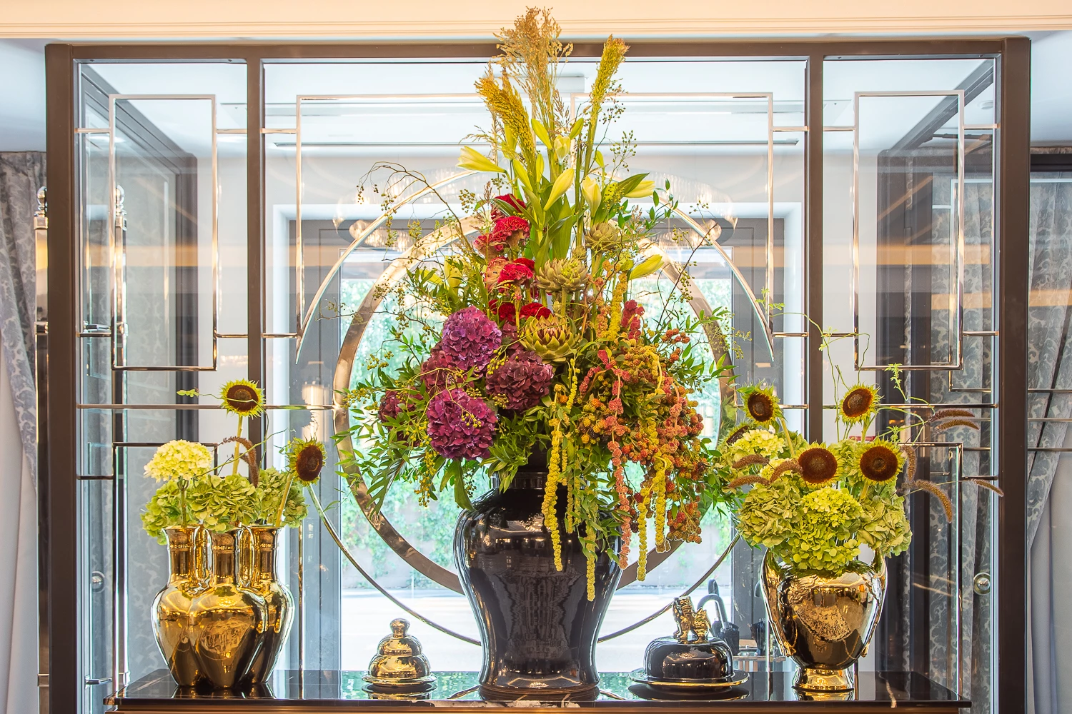 Buy your own bouquet: 5 reasons to decorate your home1
