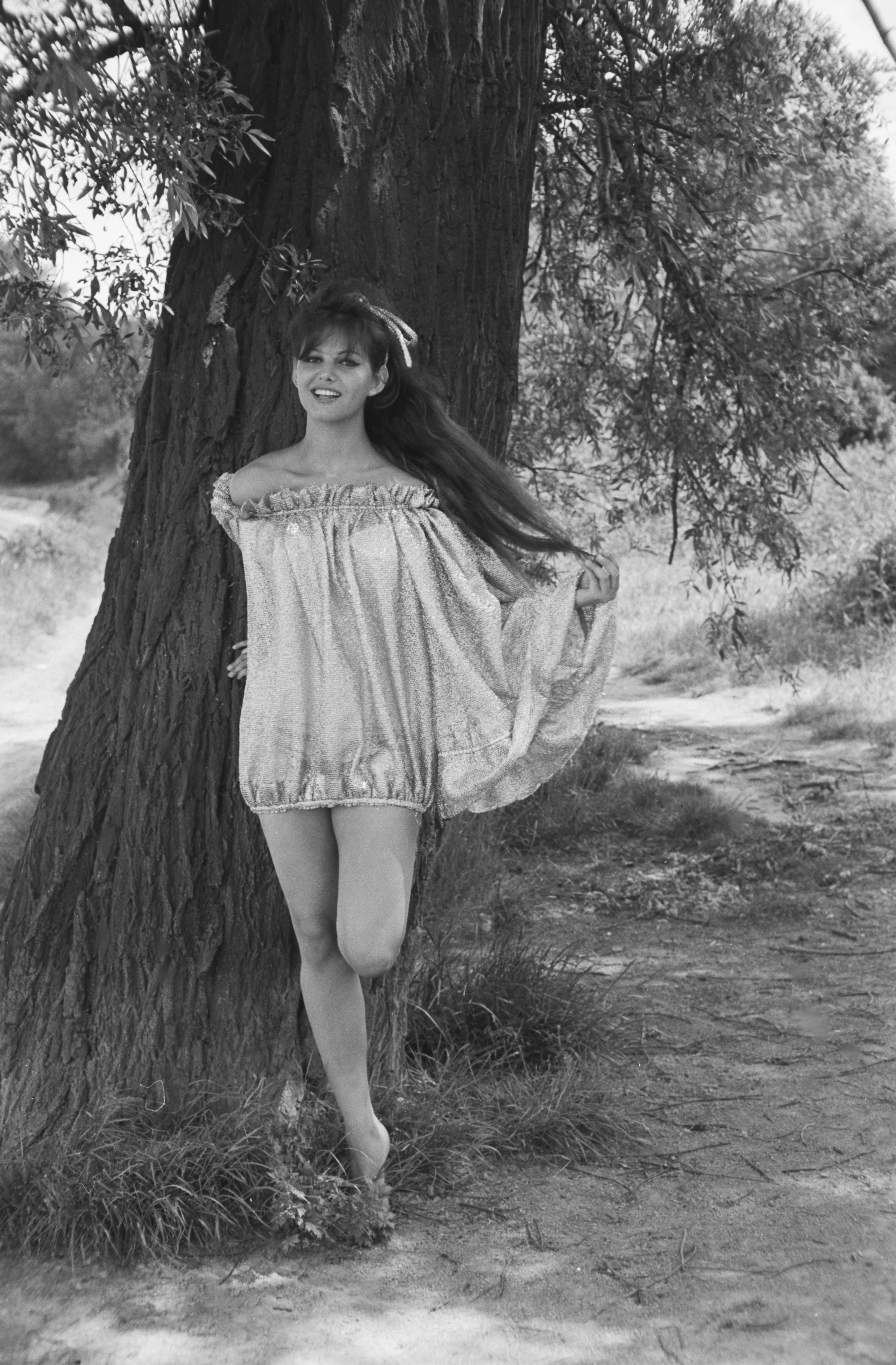 Eternal beauty: 25 archival photos of Claudia Cardinale23