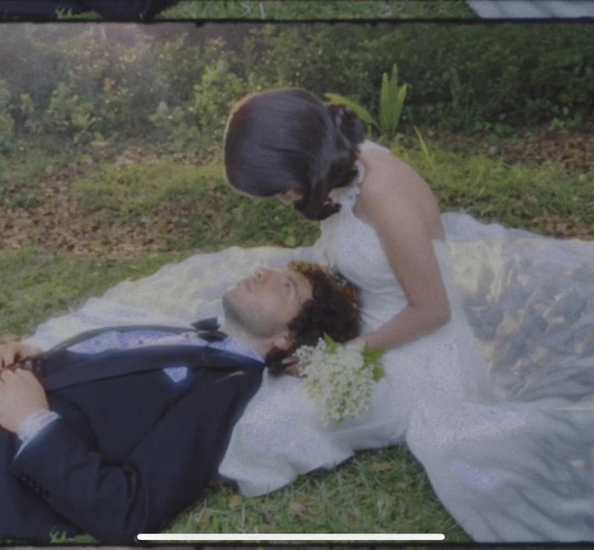 Selena Gomez married Benny Blanco in an old Hollywood-style ceremony — photos6