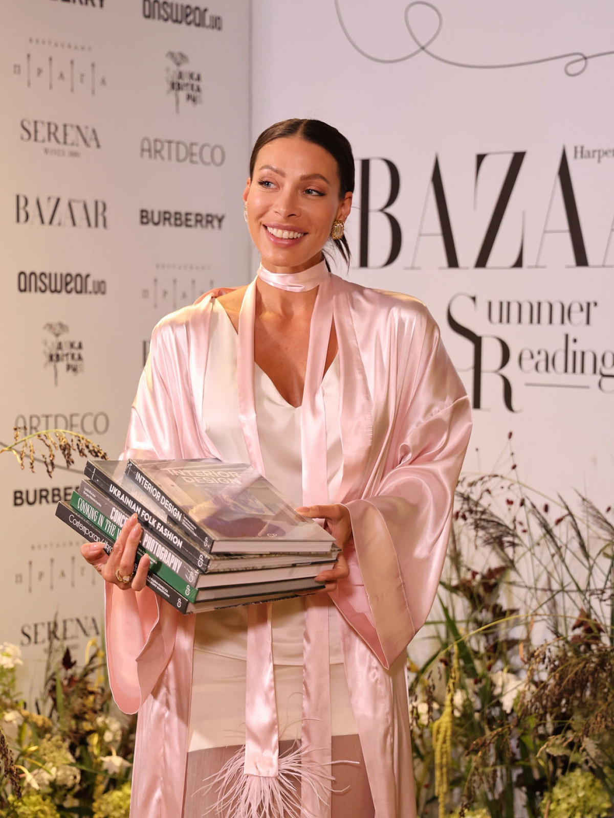 How it was: "Summer Readings" from Harper's Bazaar74