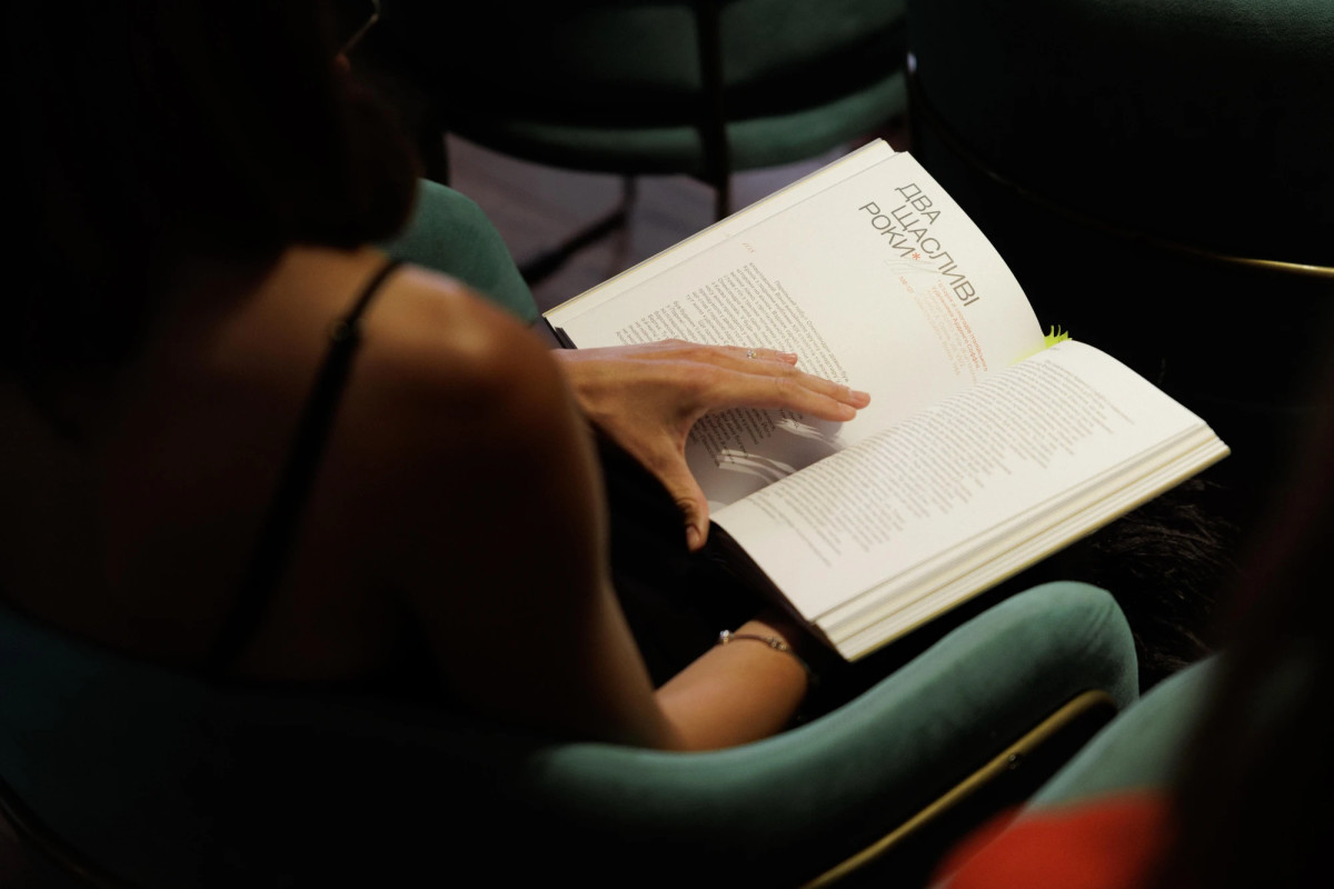 How it was: "Summer Readings" from Harper's Bazaar85