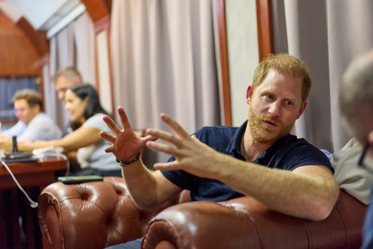 Prince Harry made a surprise visit to Kyiv to meet with Ukrainian veterans2
