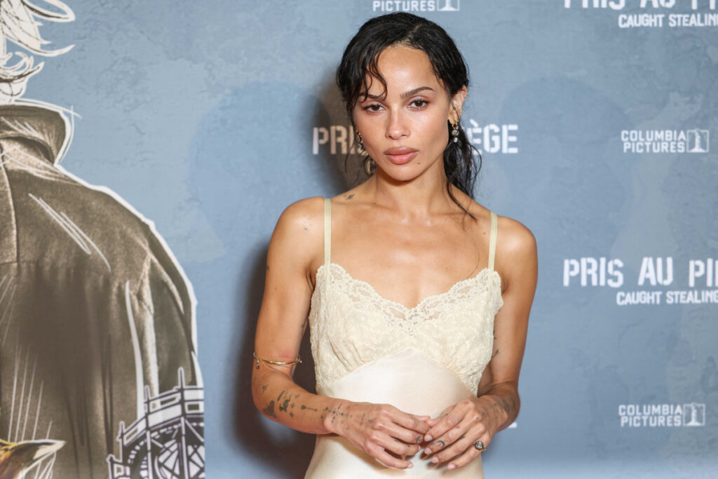 New star couple? Zoe Kravitz and Harry Styles spark romance rumors with a series of dates New star couple? Zoe Kravitz and Harry Styles spark romance rumors with a series of dates