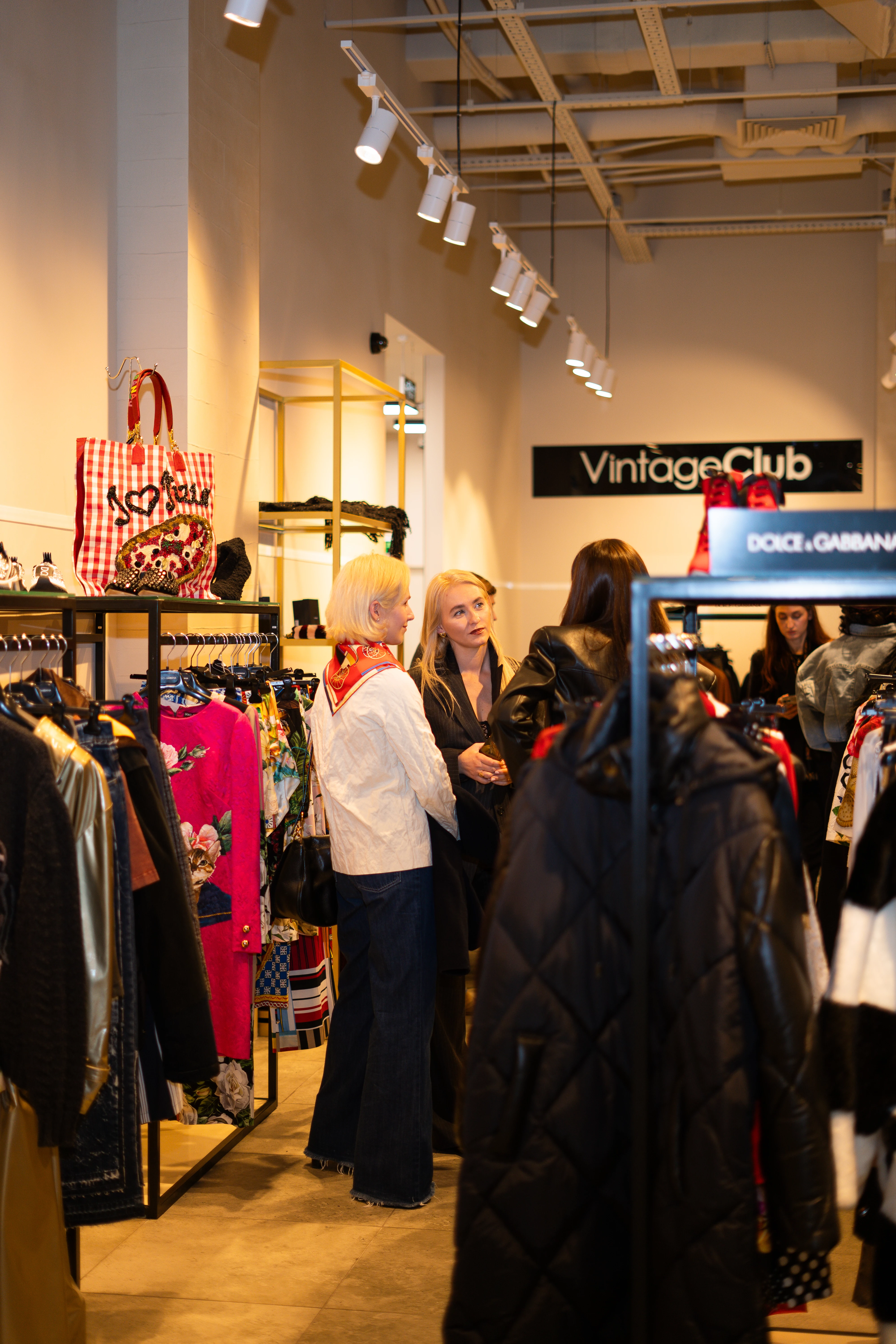 New Kyiv Spot: Retro Haven - Budget-Friendly High-End Goods Debut
1