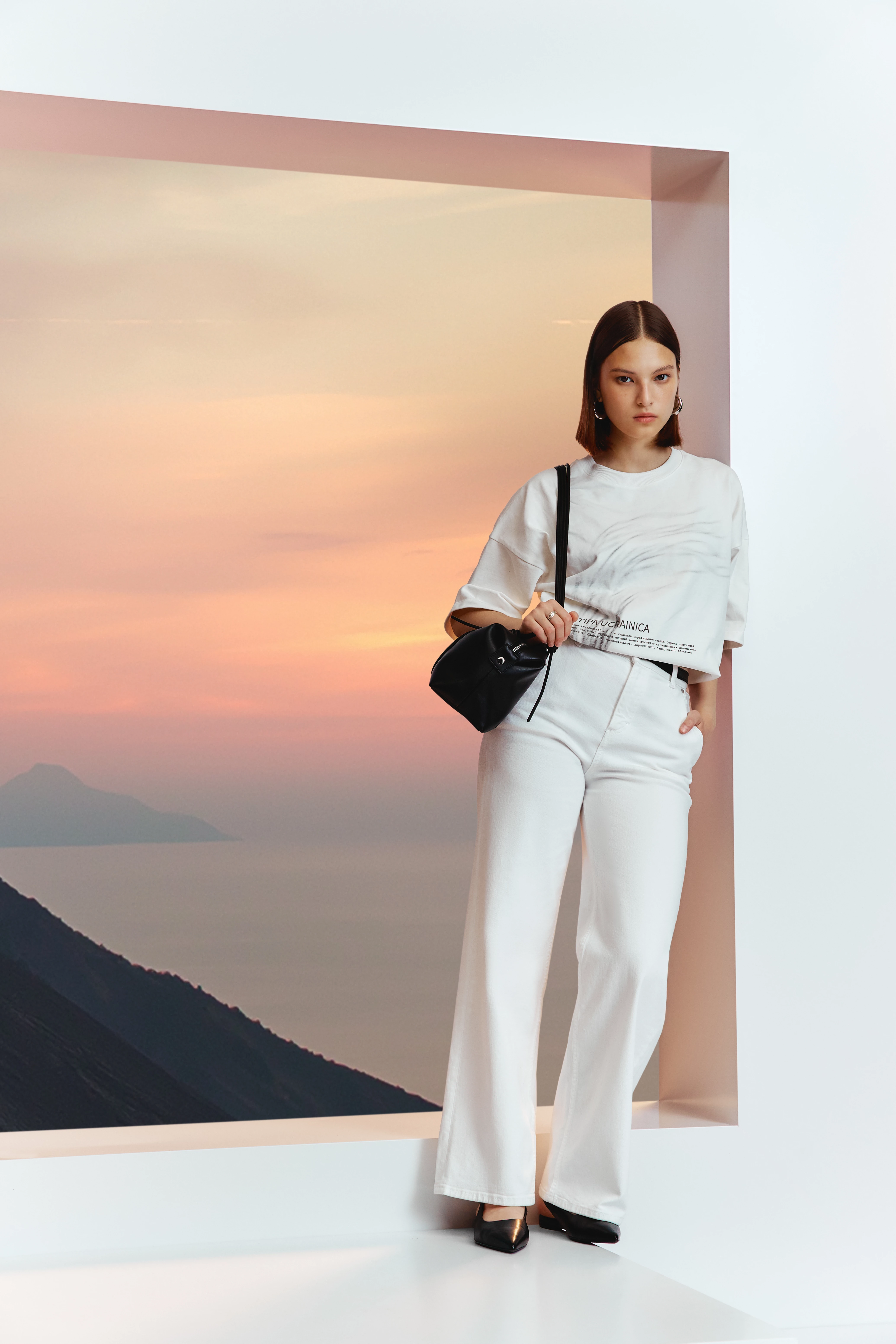 Unisex x INTERTOP: An exclusive range of practical pieces by emerging creator Liliya Oliynyk and fashion outlet
1