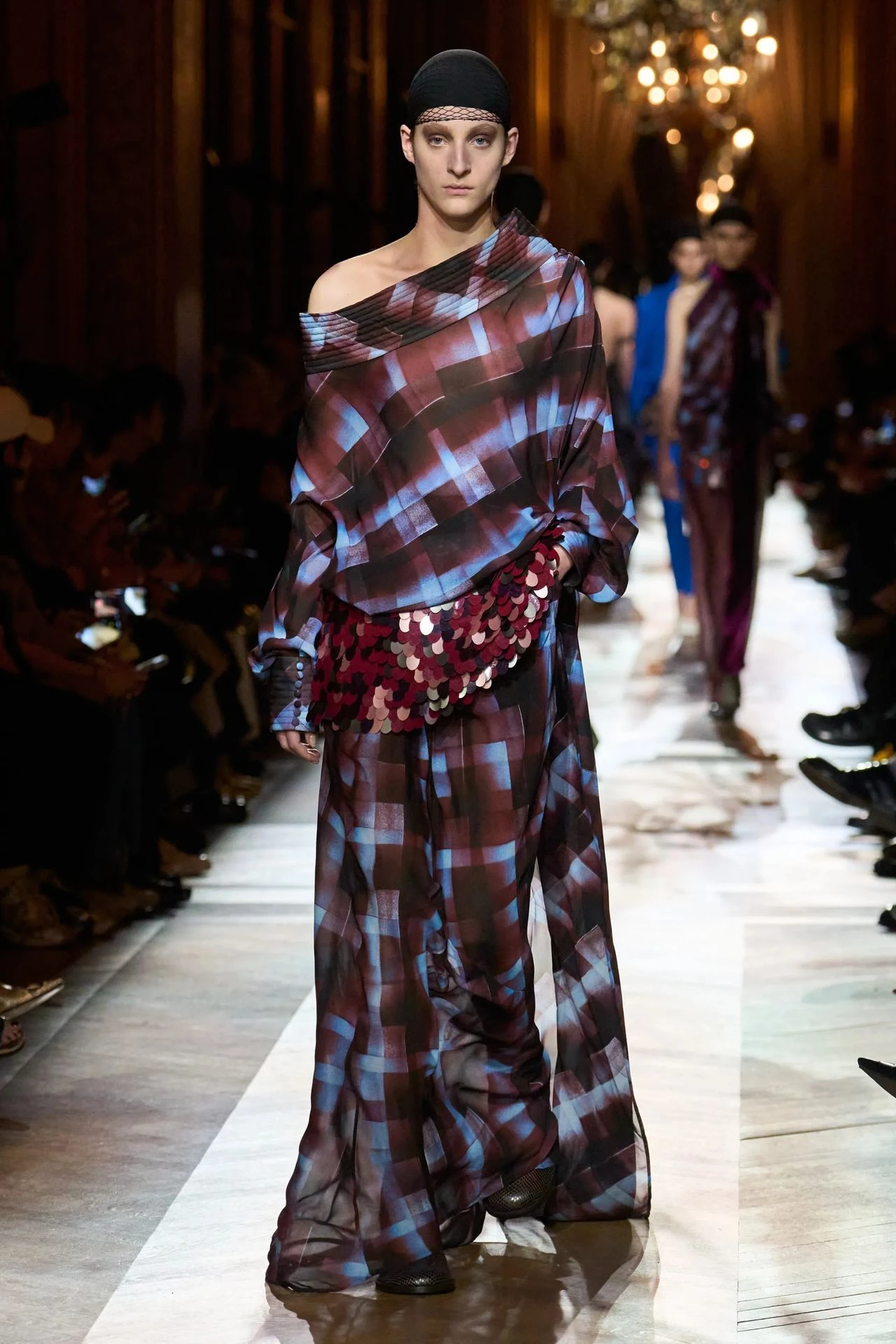 Dries Van Noten fall-winter 2025/2026. Photo: Umberto Fratini / Gorunway Dries Van Noten fall-winter 2025/2026. Photo: Umberto Fratini / Gorunway4