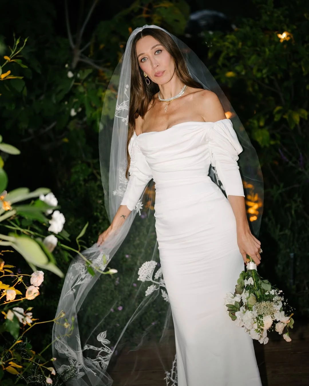 Hadid's Older Sister Ties the Knot: Wedding Details
1