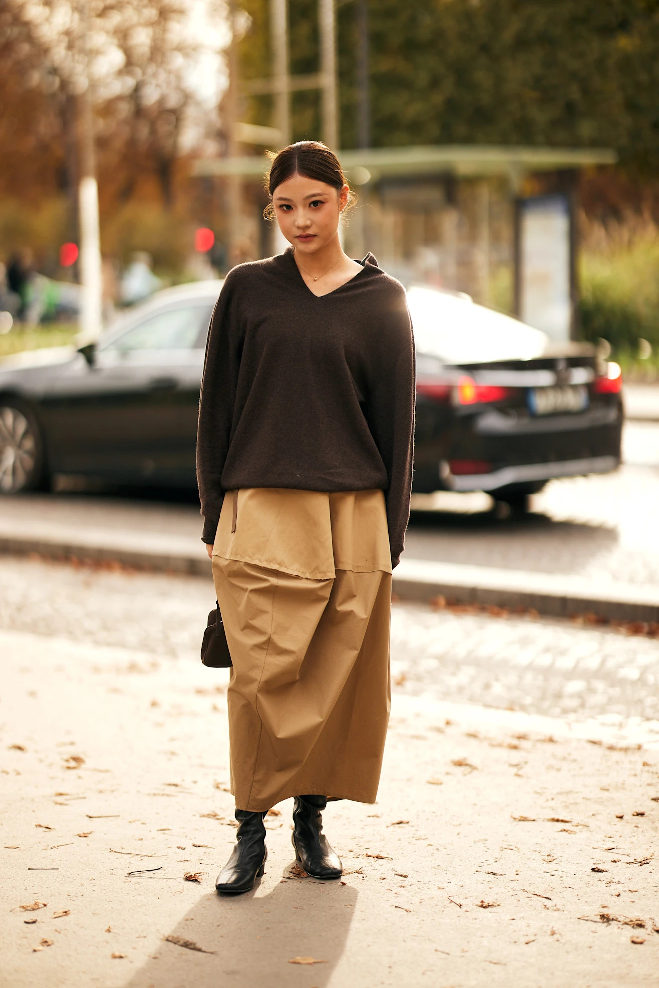 Urban Style: Brown Knitwear - Trendsetters' Guide to the Season's Key Piece and Shade
9