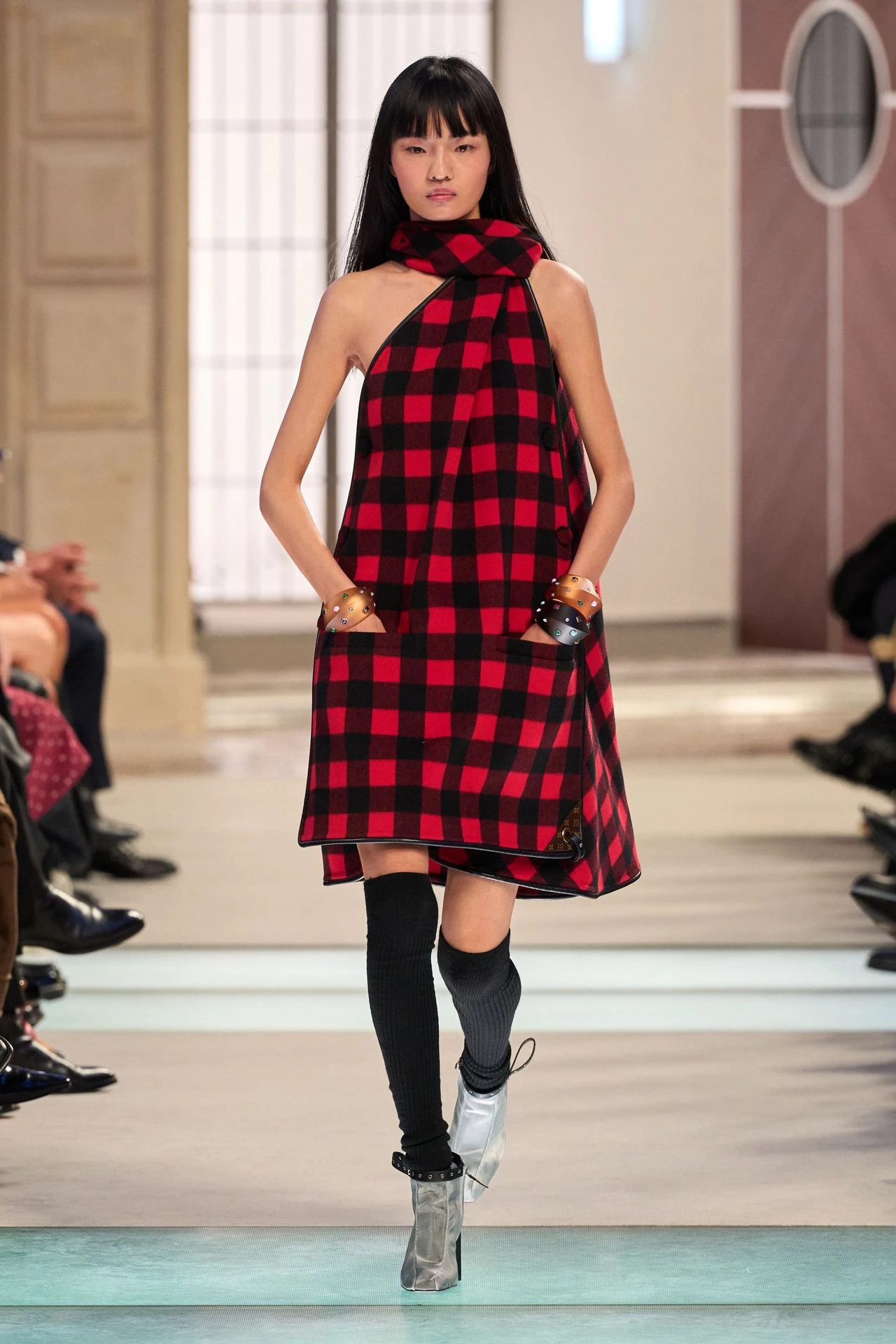 Louis Vuitton fall-winter 2025/2026. Photo: Daniele Oberrauch / Gorunway Louis Vuitton fall-winter 2025/2026. Photo: Daniele Oberrauch / Gorunway1