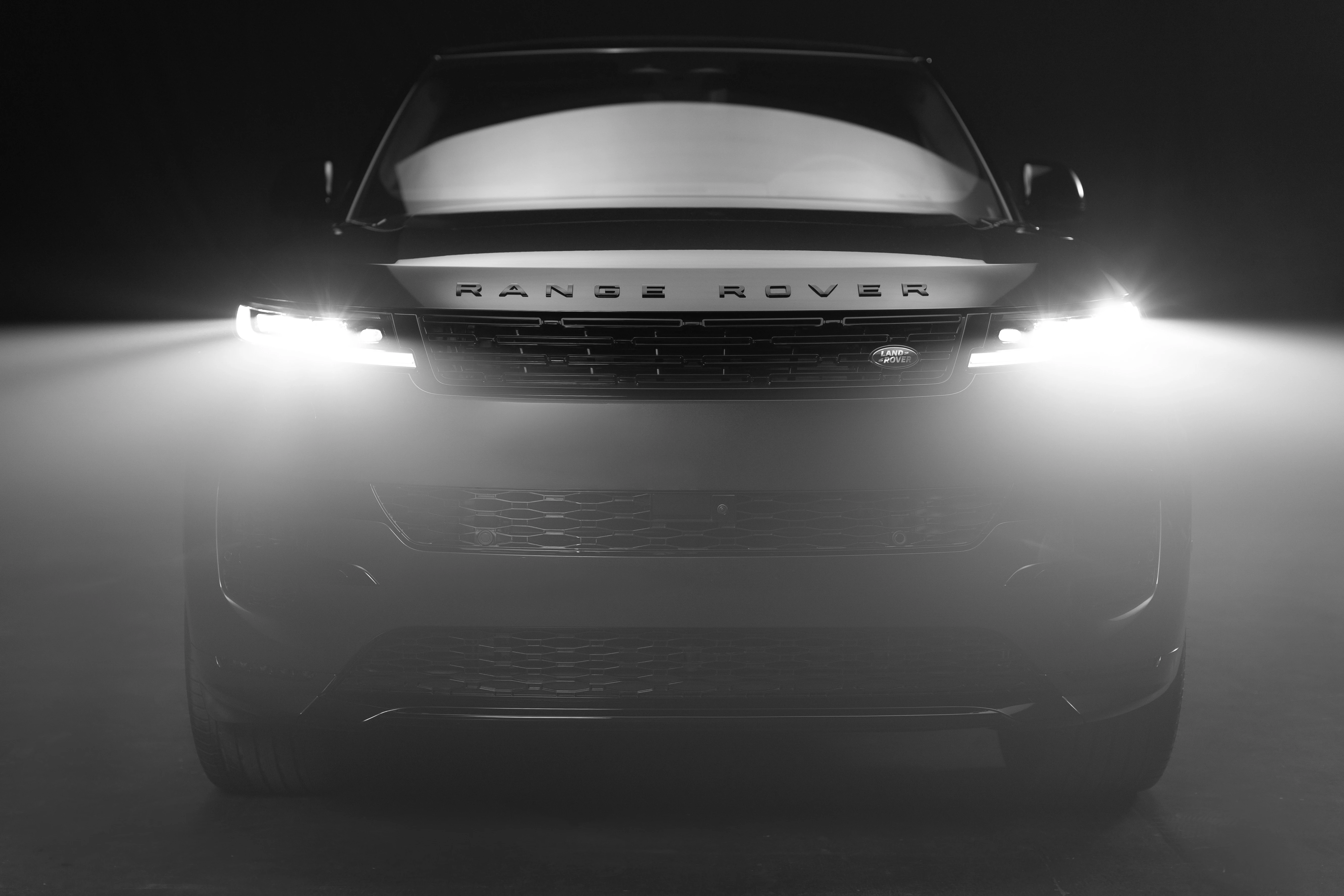 Swede is dynamic: Zirka fencing Olga Kharlan tests Range Rover Sport7